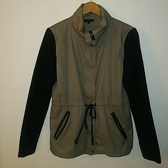 Lovposh Khaki Contrast Standing Collar Jacket - Picture 2 of 8